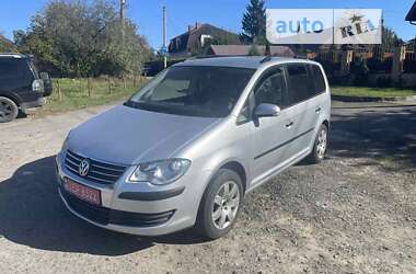 Минивэн Volkswagen Touran 2008 в Луцке