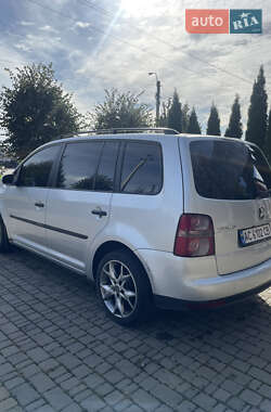 Мінівен Volkswagen Touran 2007 в 