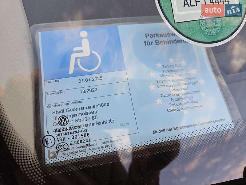 Микровэн Volkswagen Touran 2018 в Березному