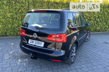 Мінівен Volkswagen Touran 2014 в Стрию