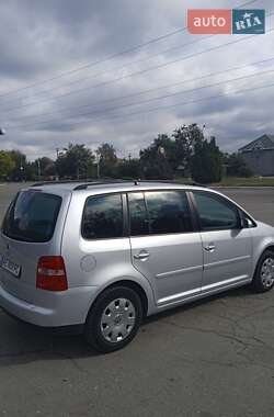 Мінівен Volkswagen Touran 2004 в Кам'янському