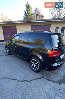 Минивэн Volkswagen Touran 2013 в Виноградове