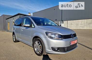 Минивэн Volkswagen Touran 2011 в Киеве