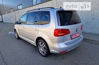 Минивэн Volkswagen Touran 2011 в Киеве