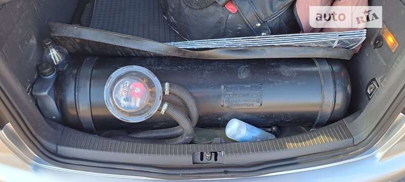 Минивэн Volkswagen Touran 2007 в Кривом Роге