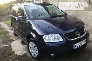 Минивэн Volkswagen Touran 2005 в Могилев-Подольске