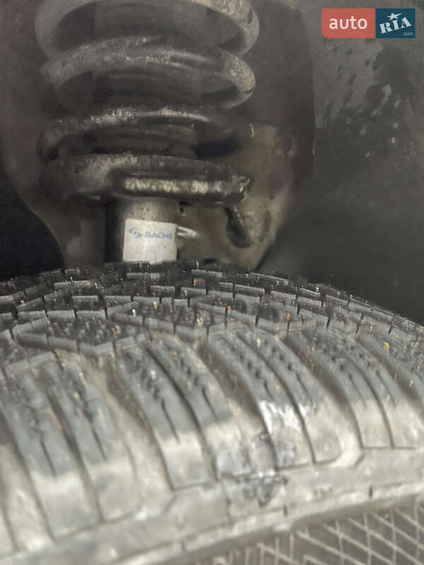 Минивэн Volkswagen Touran 2008 в Львове