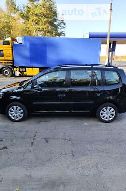 Мінівен Volkswagen Touran 2012 в Макарові