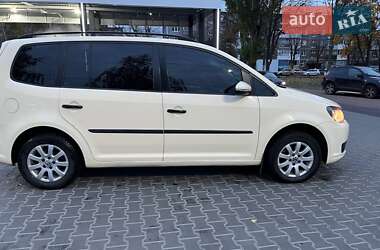 Минивэн Volkswagen Touran 2013 в Житомире