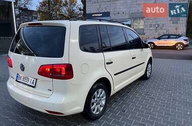 Минивэн Volkswagen Touran 2013 в Житомире