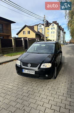 Минивэн Volkswagen Touran 2004 в Луцке