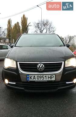 Минивэн Volkswagen Touran 2007 в Киеве