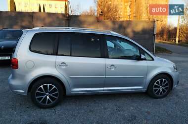 Минивэн Volkswagen Touran 2014 в Хмельницком