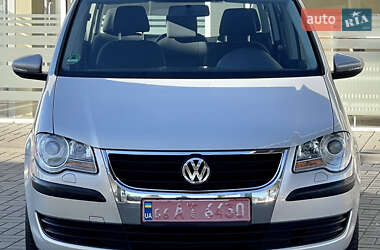 Мінівен Volkswagen Touran 2009 в Житомирі