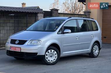 Мінівен Volkswagen Touran 2006 в Луцьку