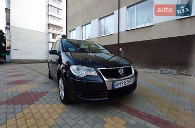 Мінівен Volkswagen Touran 2007 в Звягелі