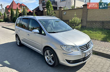 Мінівен Volkswagen Touran 2006 в Луцьку