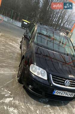 Мінівен Volkswagen Touran 2006 в Житомирі