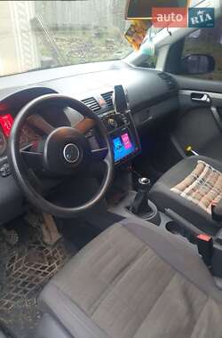 Минивэн Volkswagen Touran 2006 в 