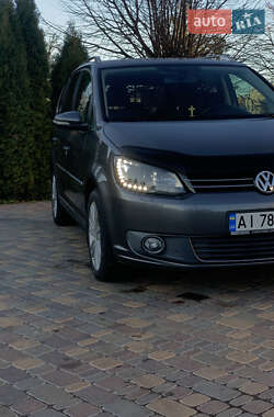 Минивэн Volkswagen Touran 2010 в Кагарлыке