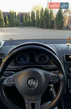 Минивэн Volkswagen Touran 2010 в Кагарлыке