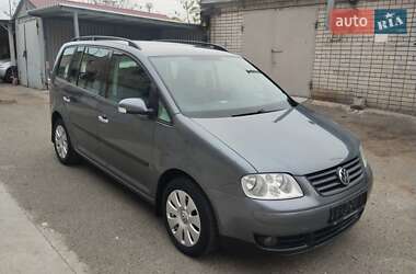 Минивэн Volkswagen Touran 2004 в Днепре