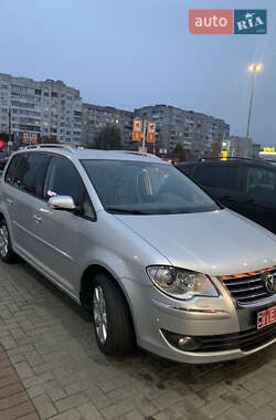 Мінівен Volkswagen Touran 2009 в Кропивницькому