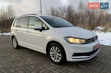 Микровэн Volkswagen Touran 2017 в Стрые