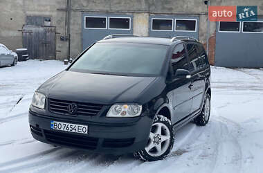 Минивэн Volkswagen Touran 2005 в Кременце