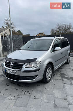 Минивэн Volkswagen Touran 2008 в Самборе