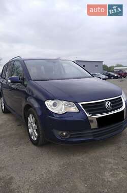 Мінівен Volkswagen Touran 2008 в Вінниці