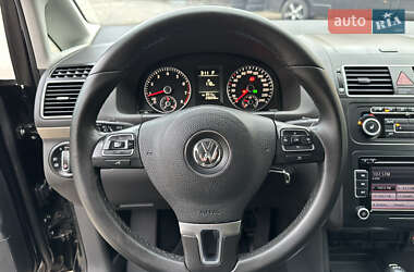 Минивэн Volkswagen Touran 2011 в Киеве