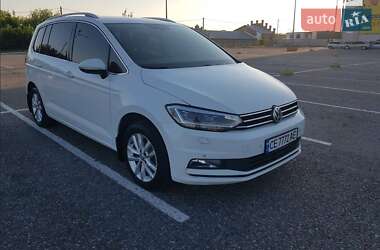 Микровэн Volkswagen Touran 2015 в Черновцах