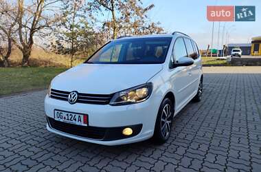 Минивэн Volkswagen Touran 2012 в Черновцах