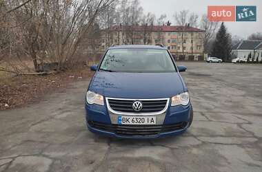 Мінівен Volkswagen Touran 2007 в Звягелі