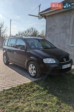 Минивэн Volkswagen Touran 2003 в Тыврове