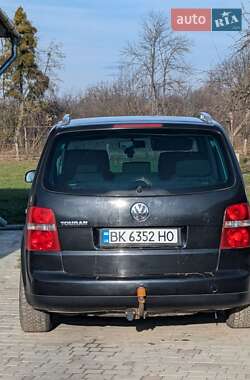 Мінівен Volkswagen Touran 2003 в Тиврову