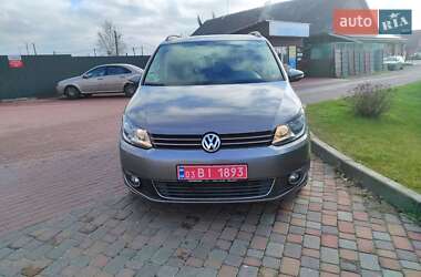 Минивэн Volkswagen Touran 2010 в Сарнах