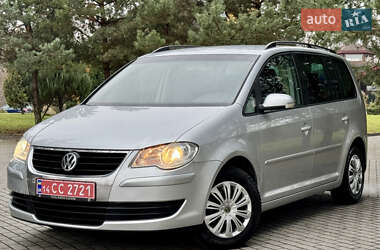 Минивэн Volkswagen Touran 2007 в Дрогобыче