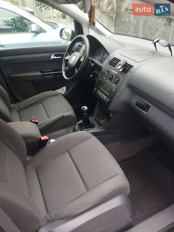 Минивэн Volkswagen Touran 2003 в Луцке