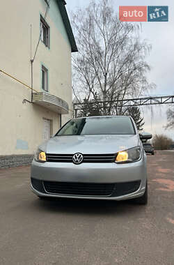 Минивэн Volkswagen Touran 2012 в Радивилове