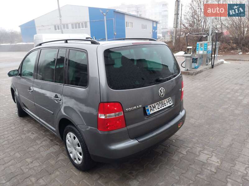 Минивэн Volkswagen Touran 2005 в Житомире