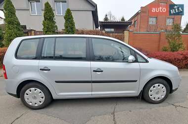 Мінівен Volkswagen Touran 2004 в Дніпрі