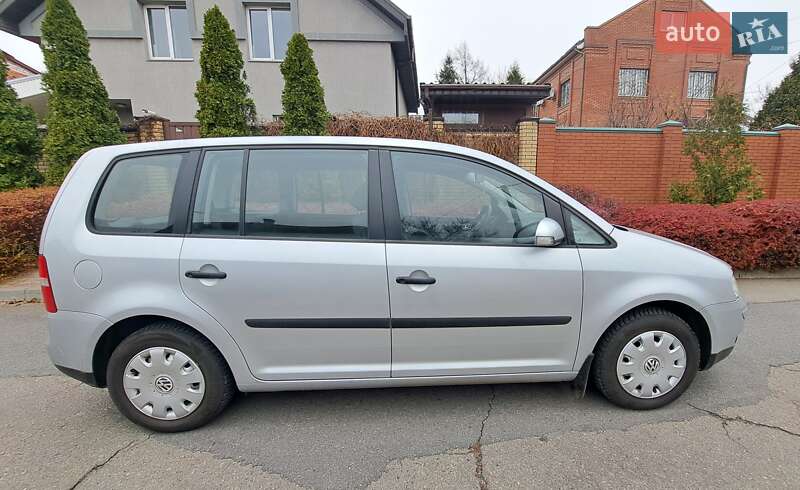 Volkswagen Touran 2004