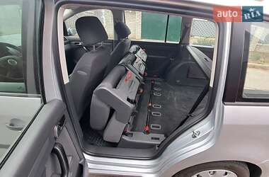 Минивэн Volkswagen Touran 2004 в 