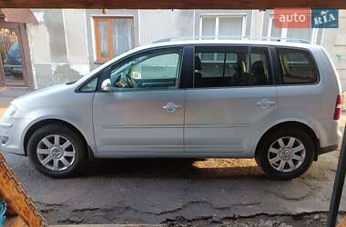 Минивэн Volkswagen Touran 2008 в Олевске