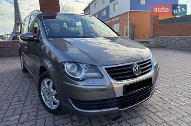 Минивэн Volkswagen Touran 2010 в Виннице