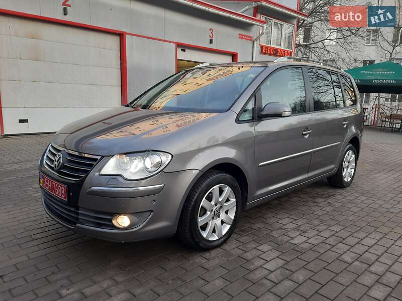 Минивэн Volkswagen Touran 2007 в Хмельницком