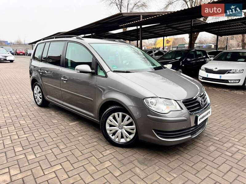 Мінівен Volkswagen Touran 2006 в Кривому Розі