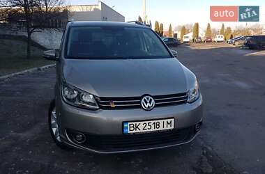 Минивэн Volkswagen Touran 2015 в Костополе